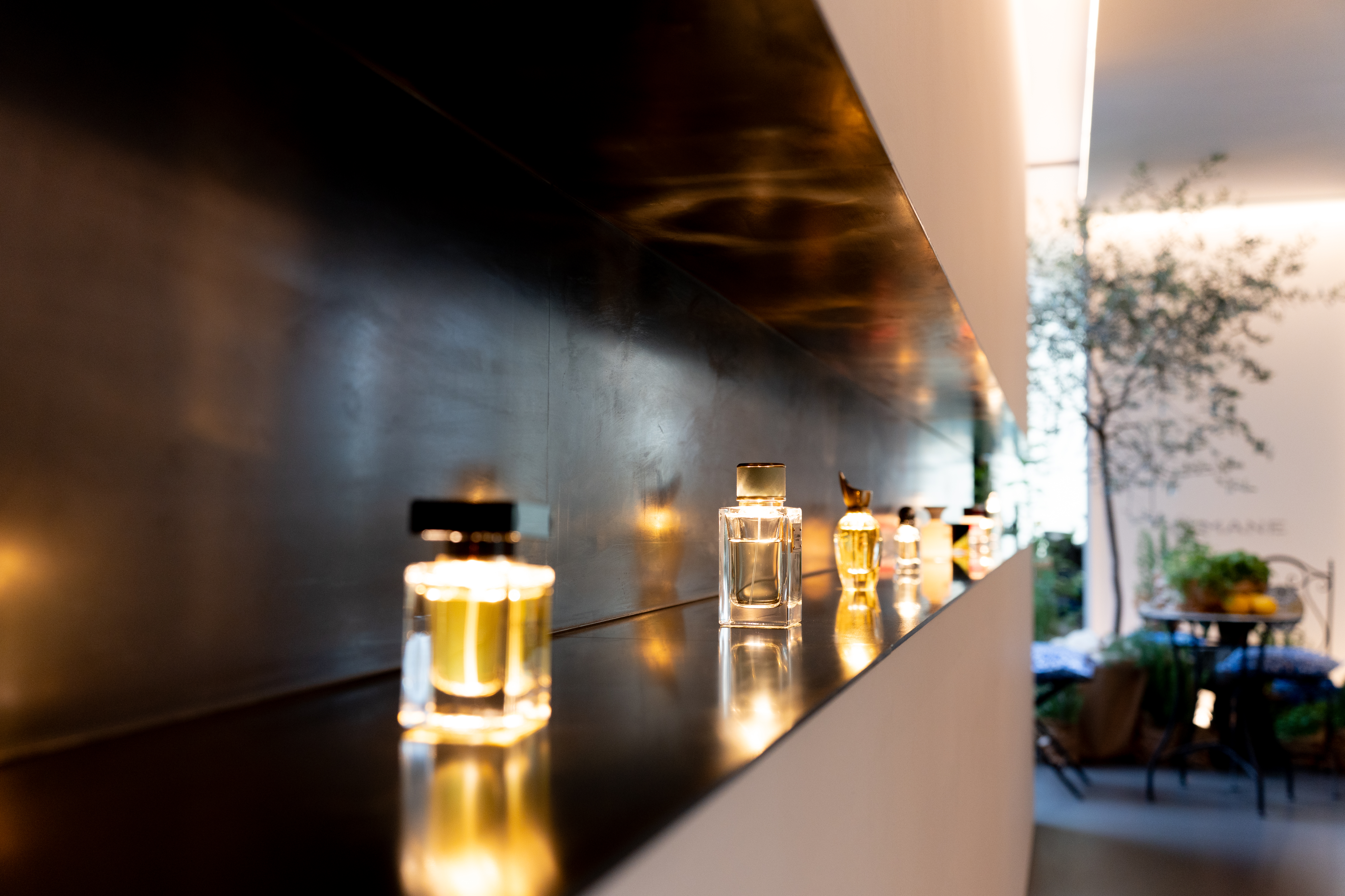 Olfactive Design & Neuro Aromatic Headquarters